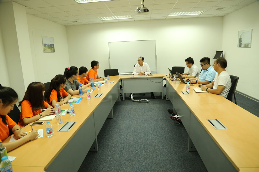 上海第二工業(yè)大學(xué)研究生社會(huì)實(shí)踐團(tuán)就建筑垃圾資源化課題到山美股份參觀(guān)學(xué)習(xí)