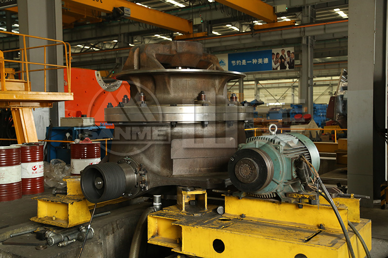 多缸圓錐破碎機(jī)破碎鵝卵石有什么優(yōu)點(diǎn)？