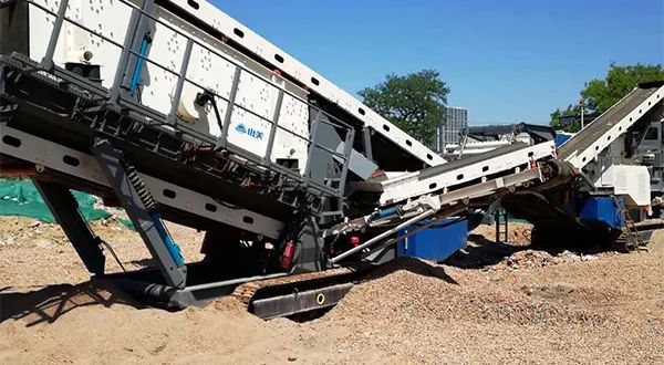 時產值近600萬！山美移動式破碎篩分一體站助力江蘇高碳鉻鐵礦破碎項目建設